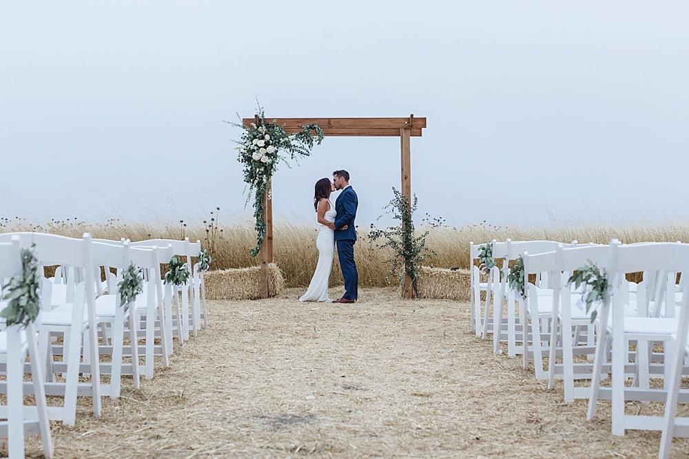 fog portraits of bride and groom at a Bloomfield farms wedding by amy thompson photography